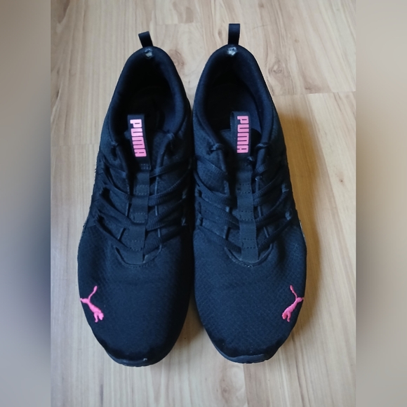 Puma Shoes - Women's PUMA Riaze Prowl Rainbow Black Sneakers size 11